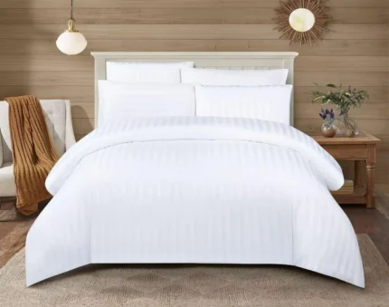 طقم مفرش فندقي فاخر 6 قطع لون ابيض